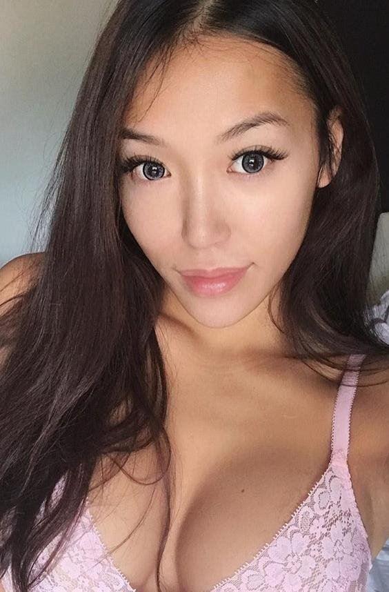 👄SINGAPOREAN👄 MODEL TOURING/ 36DD NATURAL BOOBS😘